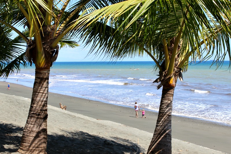 Beach Front House For Sale – Puerto Armuelles, Panama