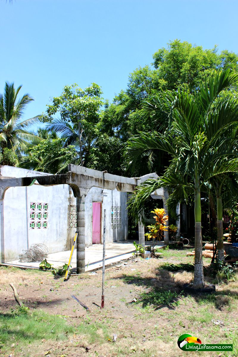 Under 100 Yards From Beach – Deal on House To Remodel