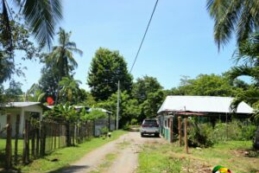 Under 100 Yards From Beach – Deal on House To Remodel
