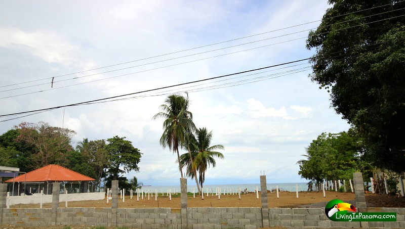 3 Inviting & Quiet Beach Properties – Playa Esperanza